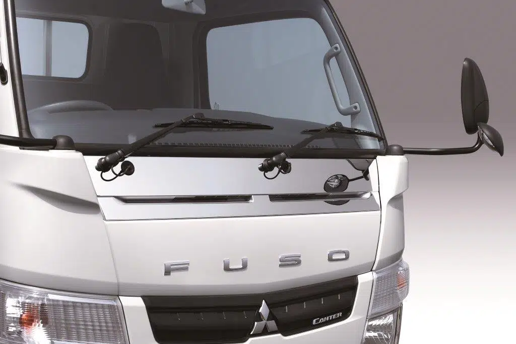 The FUSO Chrome parts provide a maximum of individualization for your specific FUSO Canter. The FUSO Chrome parts consist of three components: Chrome Cover Front, Chrome Cover Edge, Chrome Cover Grill.