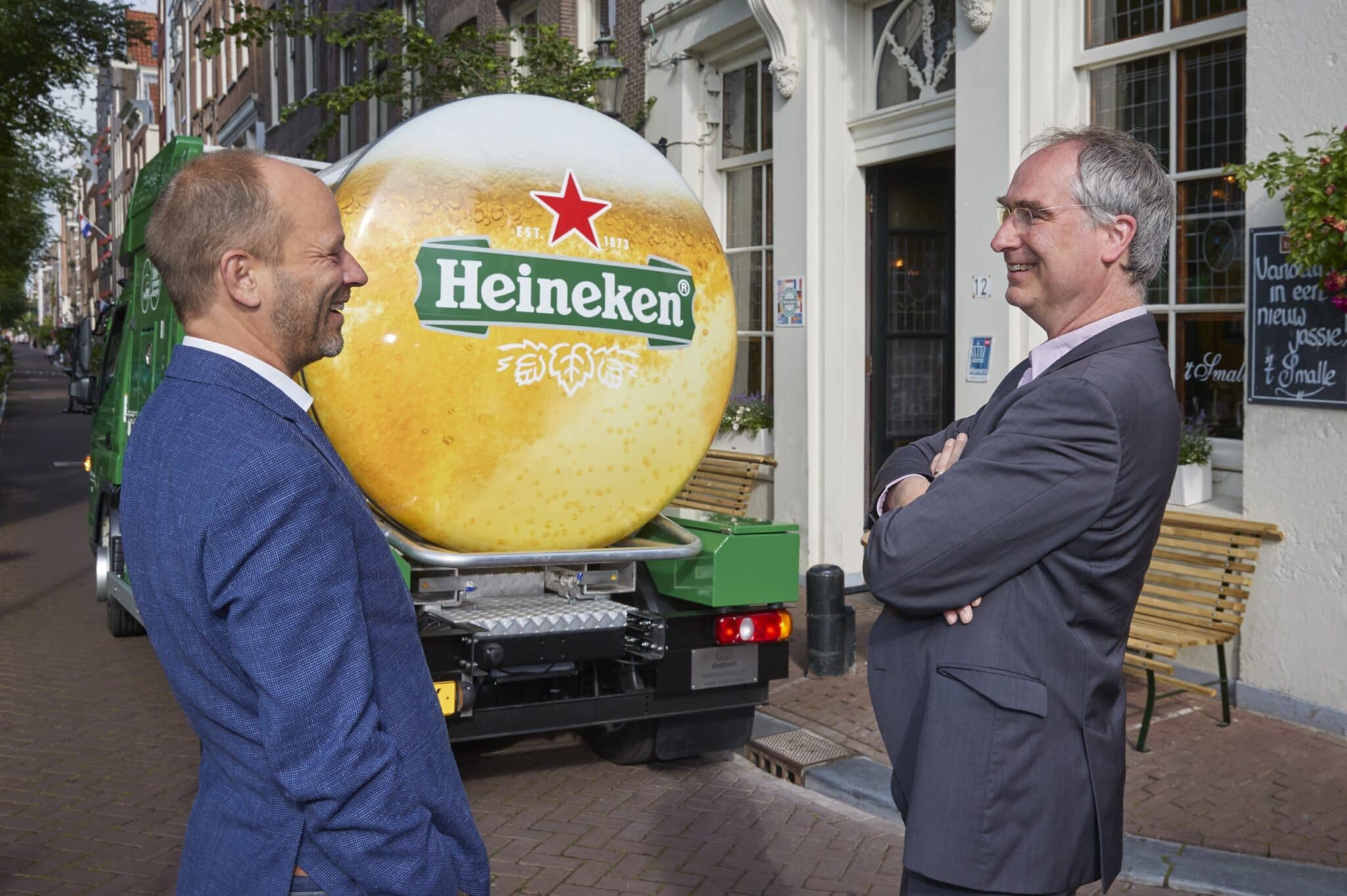 SUSTAINABLE BEER CAN. THE FUSO eCANTER AS A SPECIAL TANK TRUCK FOR HEINEKEN BREWERS.