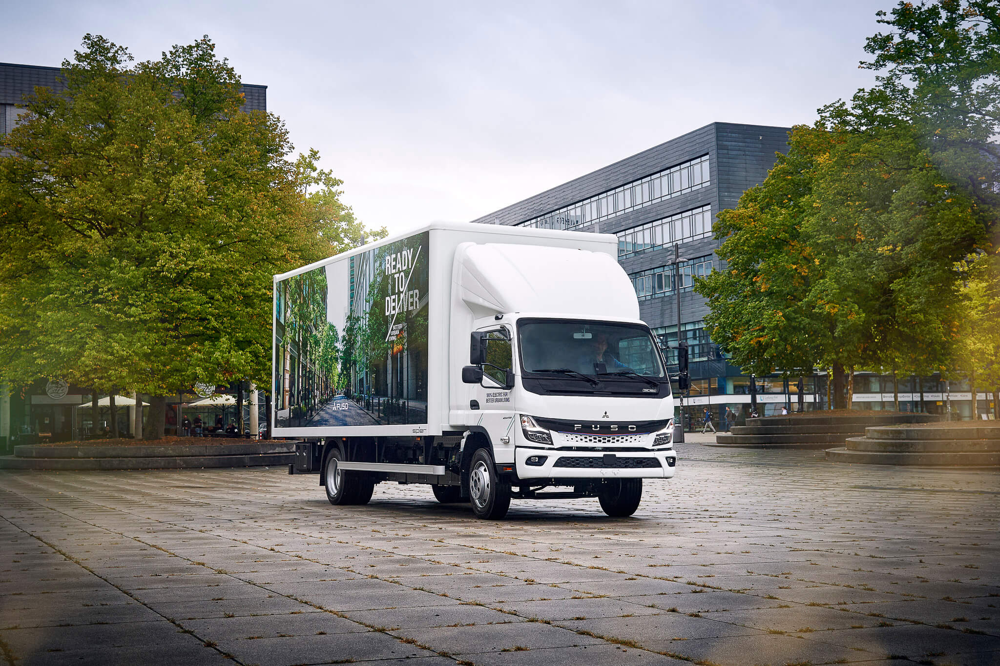THE NEXT GENERATION eCANTER 7.49 T.<br />
ELECTRIC FOR EVERY DAY.