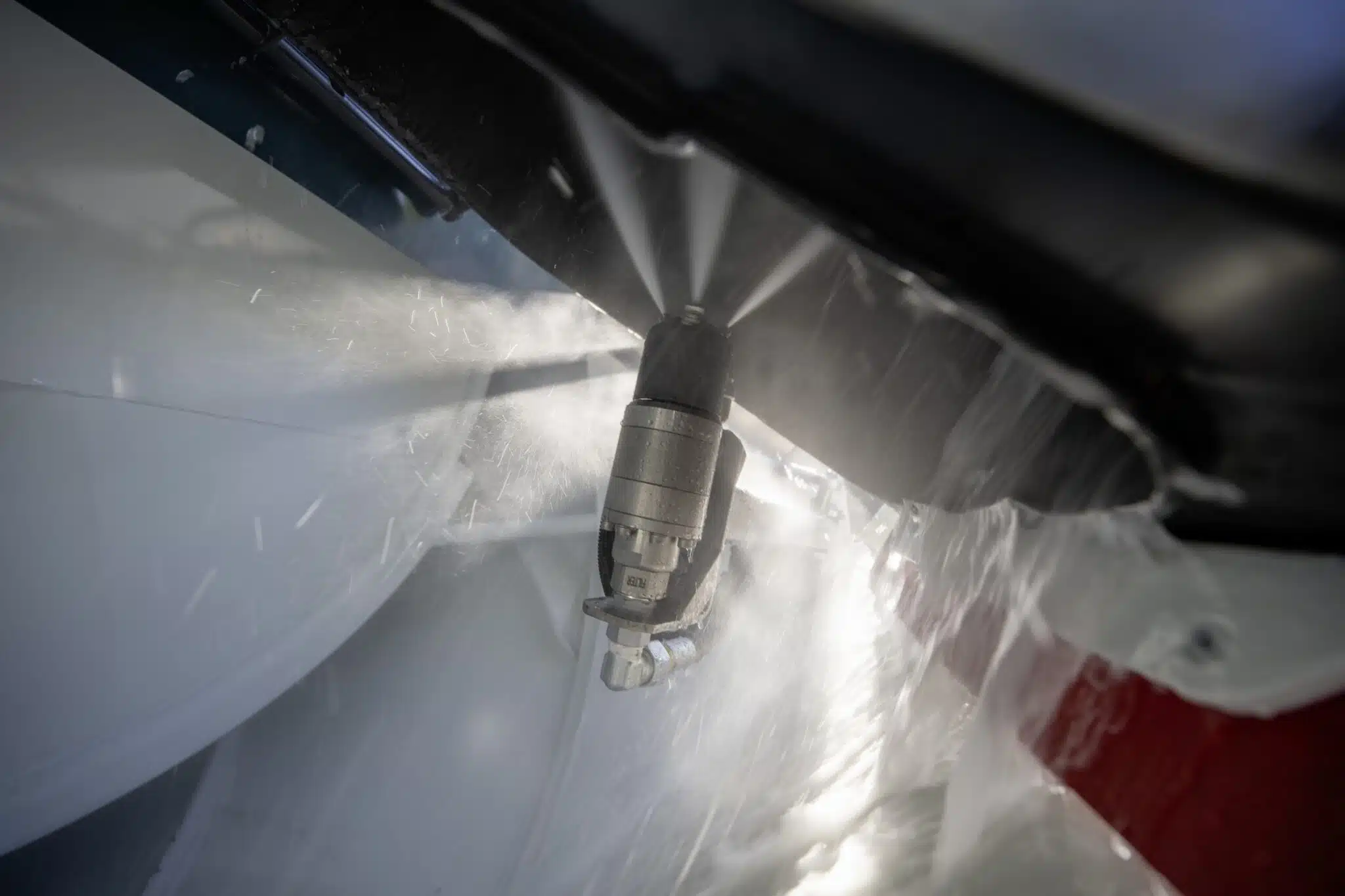 FUSO eCanter räumt auf: 89 batterieelektrische Lkw sammeln Abfall in Athen und ThessalonikiFUSO eCanter cleans up: 89 battery-electric trucks collect waste in Athens and Thessaloniki